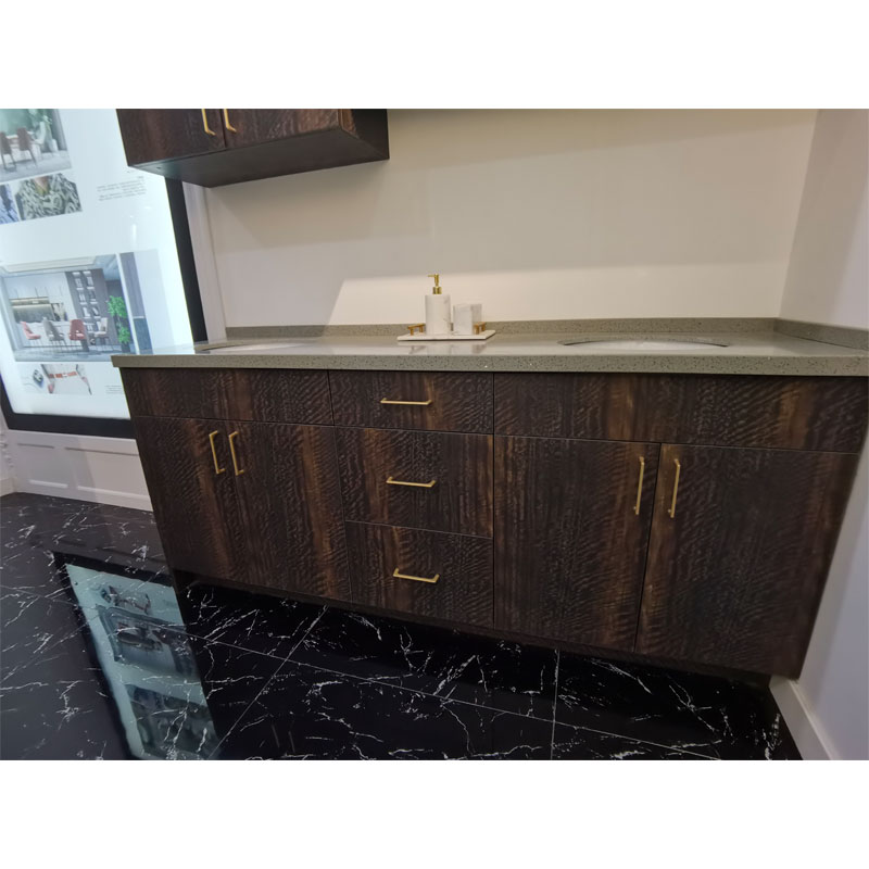 How to Incorporate Antique Bathroom Vanities into a Contemporary Design
