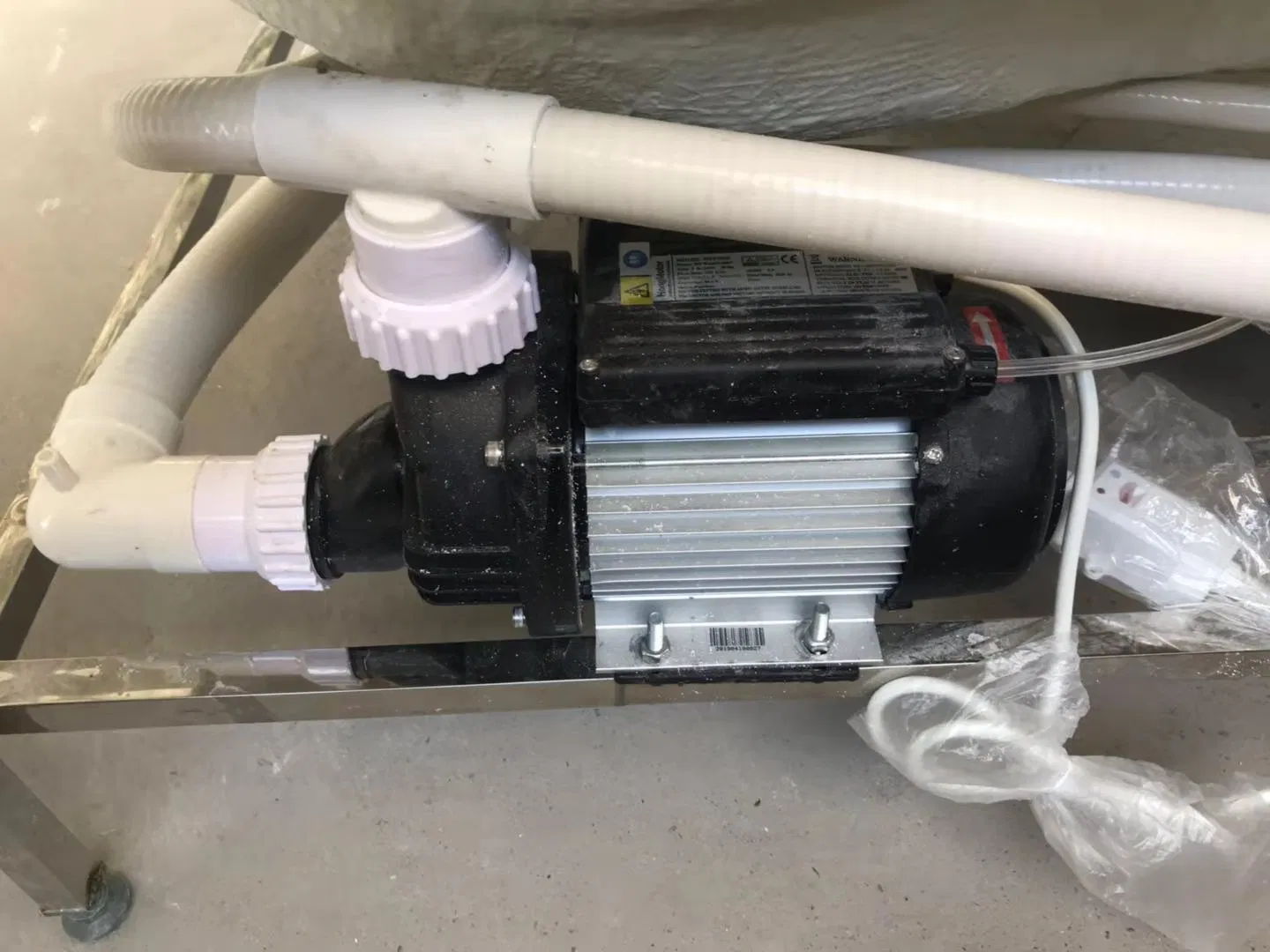 ABS Cheap Hot Selling Massage Bathtub in White