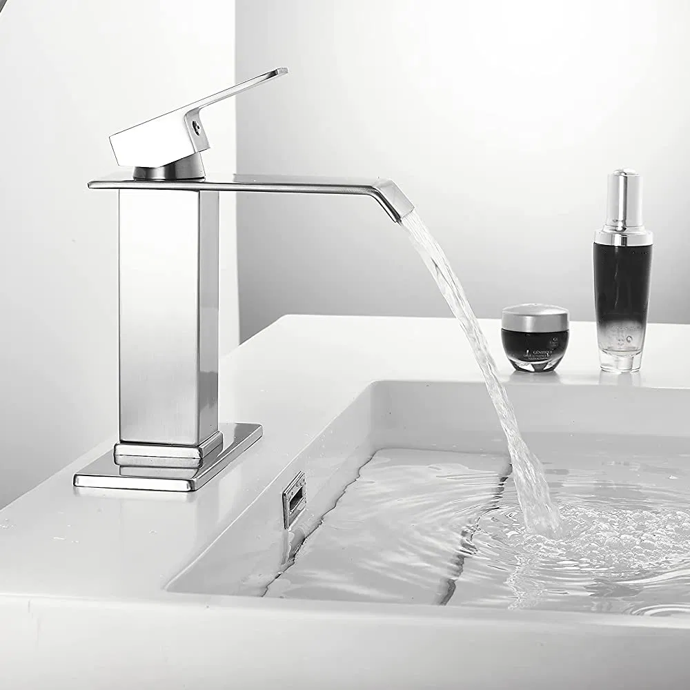 Aquacubic Cupc Brass Body Single Handle Deck Mount Faucet Chrome Bathroom Tap Face Basin Faucet