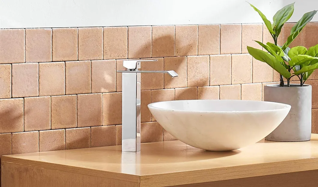 Aquacubic Cupc Lead-Free Brass Single Hole Tall Bathroom Faucet Chrome Waterfall Bath Sink Faucet High