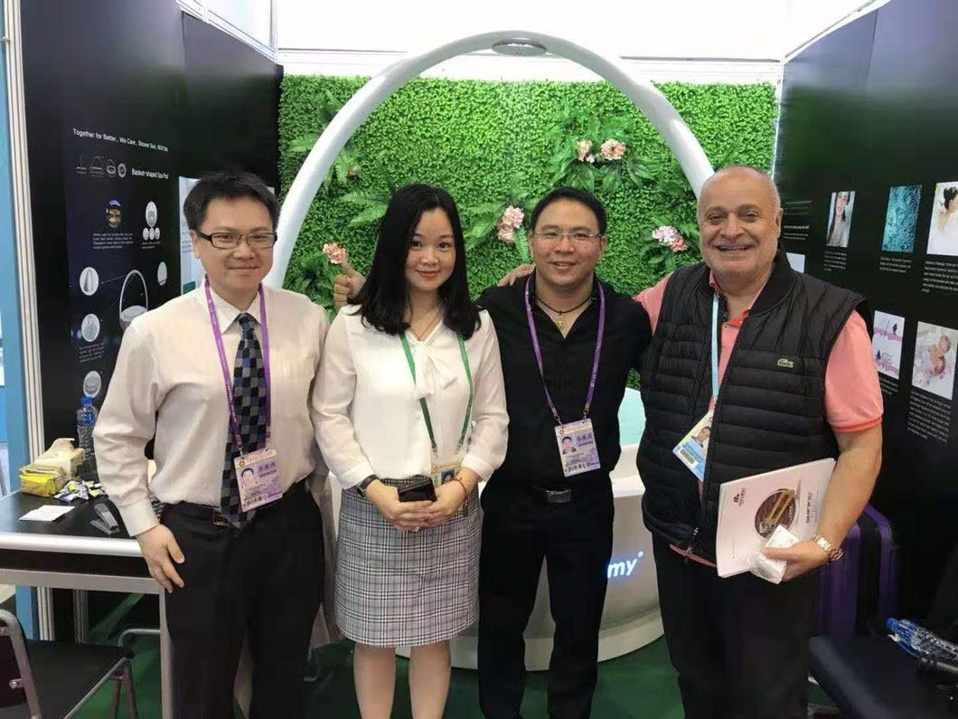 Gemy Special New Design Hot Tub Top Shower Massage Bubble Jacuzzi Bathtub