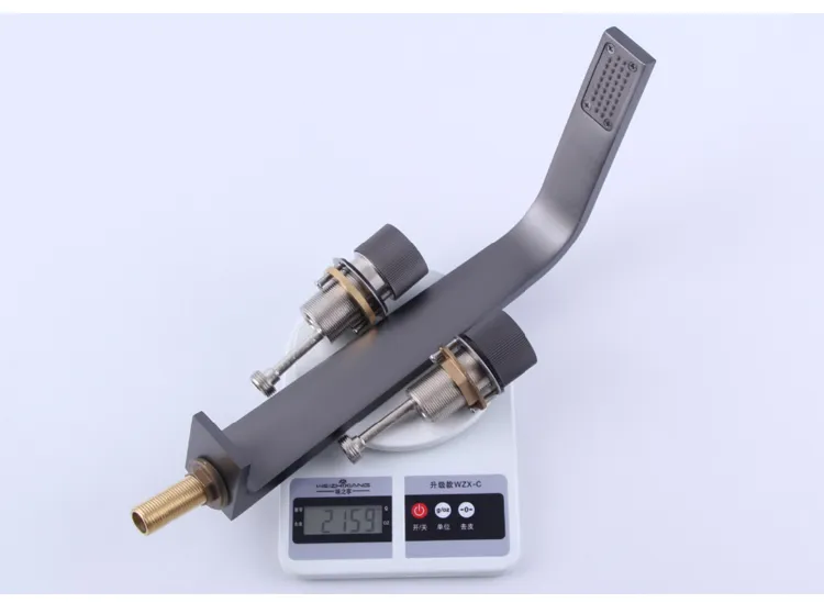 High Quality Brass Tap Split Sink Sanitary Ware Bathroom Latest New Design Faucet Basin Mixer Tap (ZF-2021C)