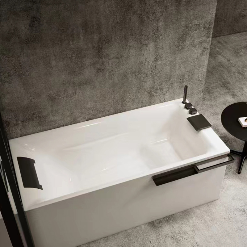 Bathroom Bathtub