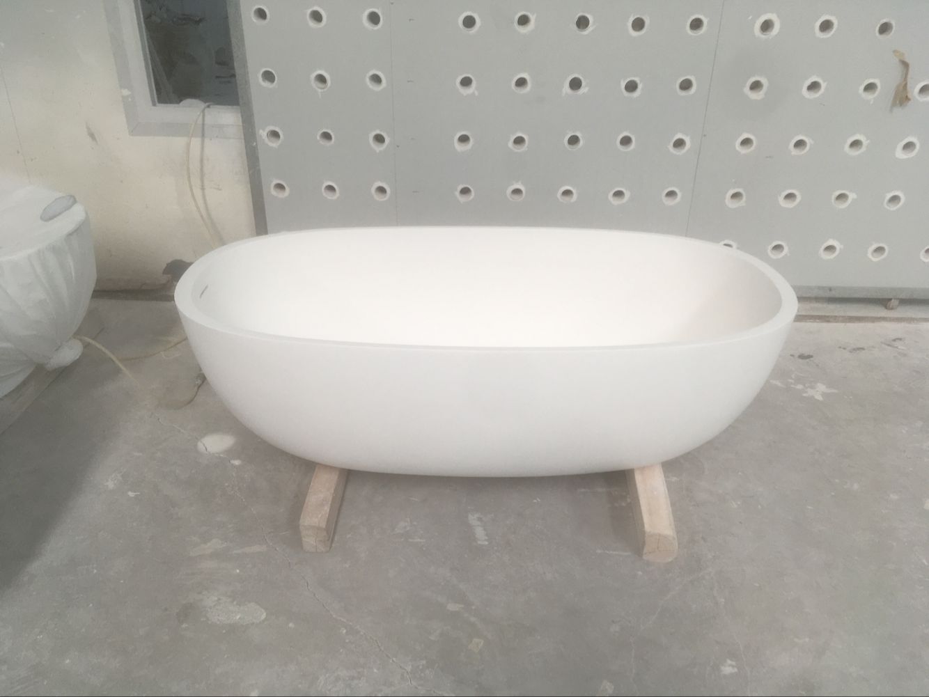 Matt/Glossy Freestanding White Solid Surface Artifical Stone Bathtub (BS- 8616 )