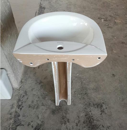 Sairi in Stock Cheap Price Twyford Modern Wash Basin with Pedestal Sanitary Ware Ceramic Bathroom Sink Wash Basin Pedestal for Africa Market