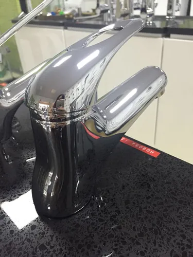 Sanitary Ware Watermark Chrome Brass Single Lever Basin Tap (HD6041)