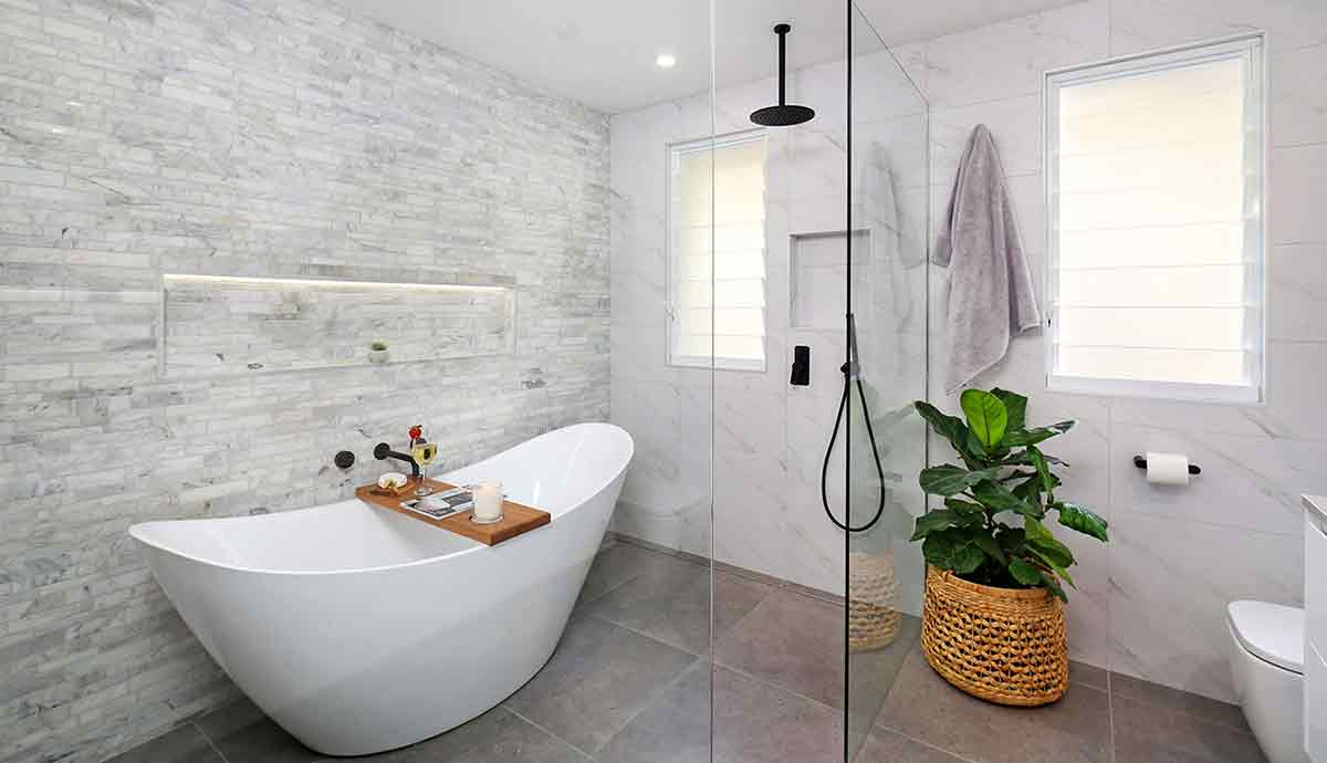 UK Hot-Selling Freestanding Bathtub Sanitary Ware