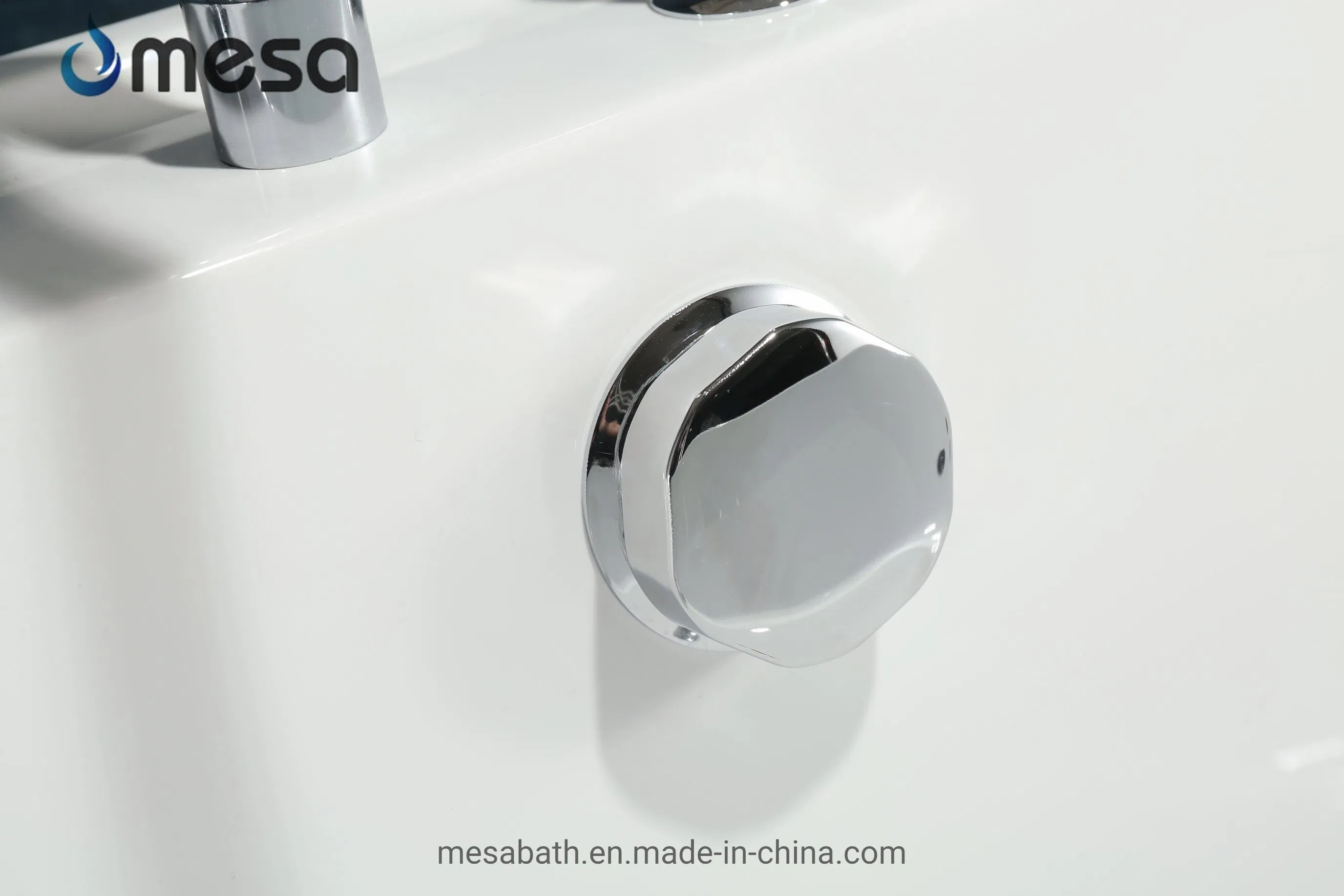 Unique Designed Acrylic Massage Bathtub with Alcove