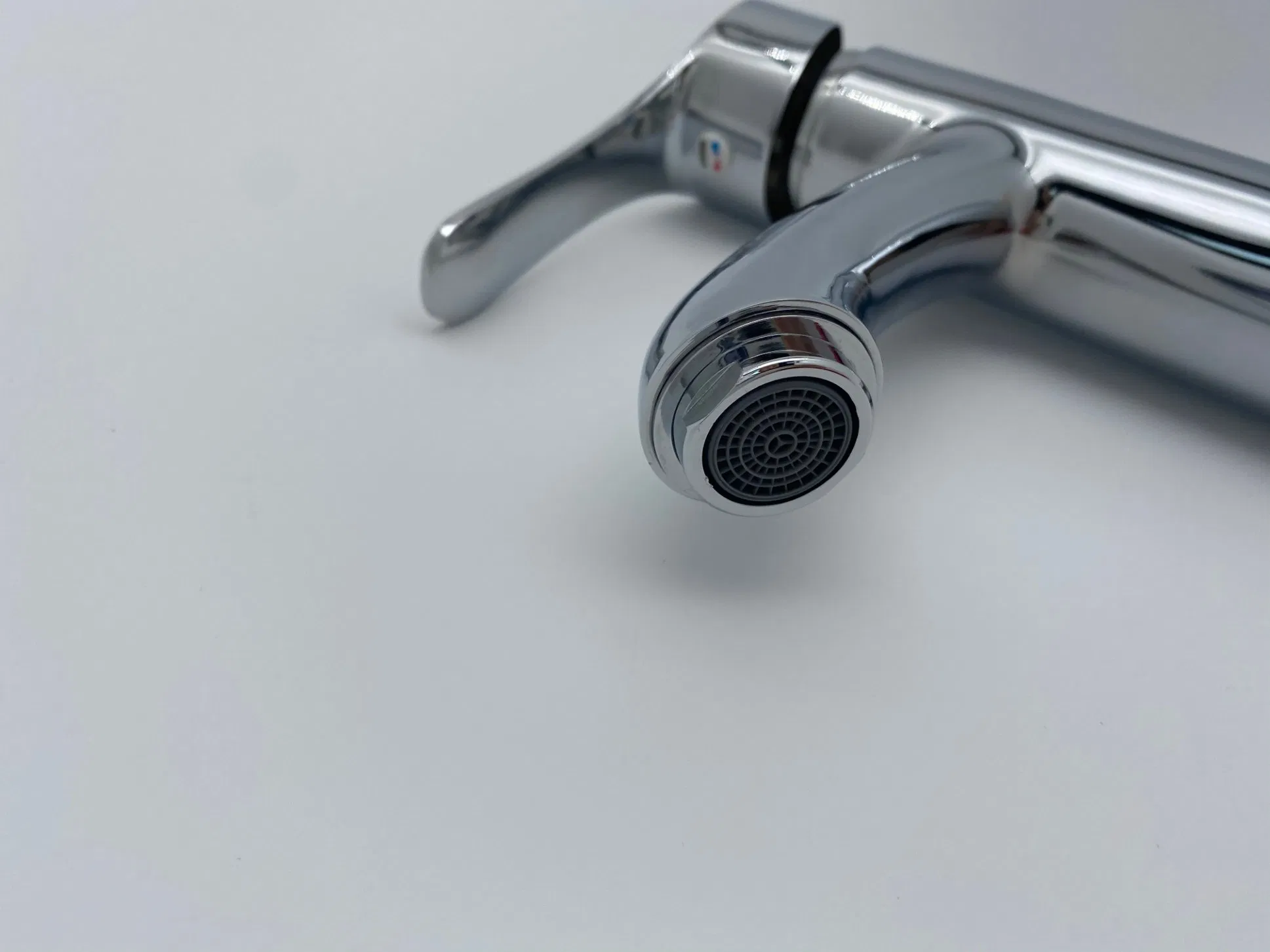 Water Fall Ceramic Cartridge Basin Faucet Tap with Plating Chrome